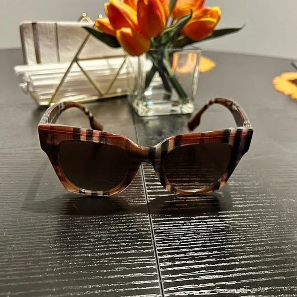 Burberry | Accessories | Burberry Check Square Sunglasses In  display picture 3
